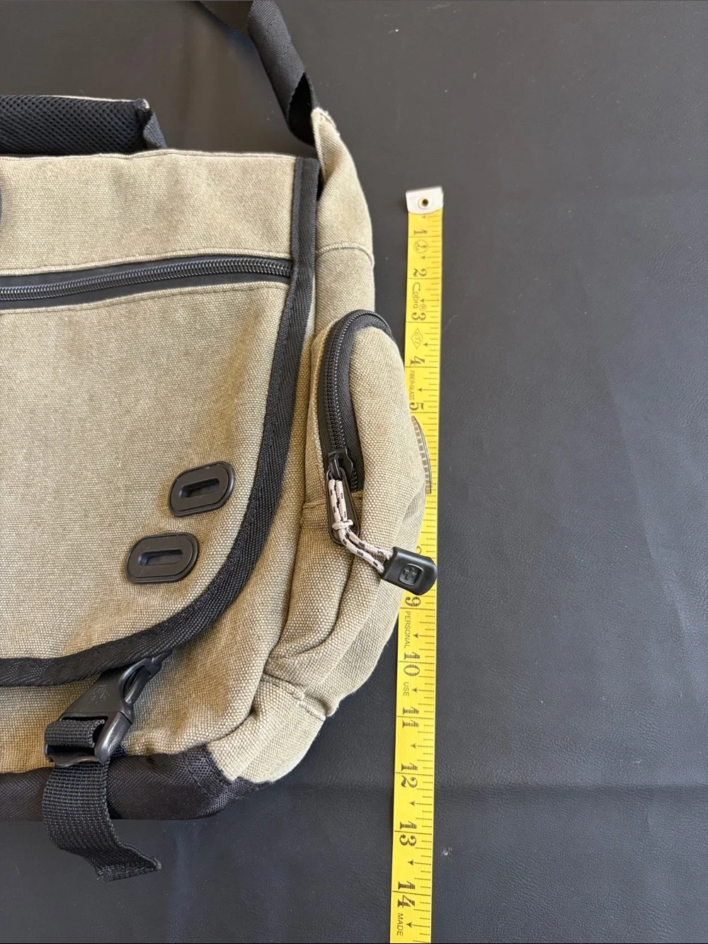 SwissGear Khaki Black Crossbody Messenger Travel Ba